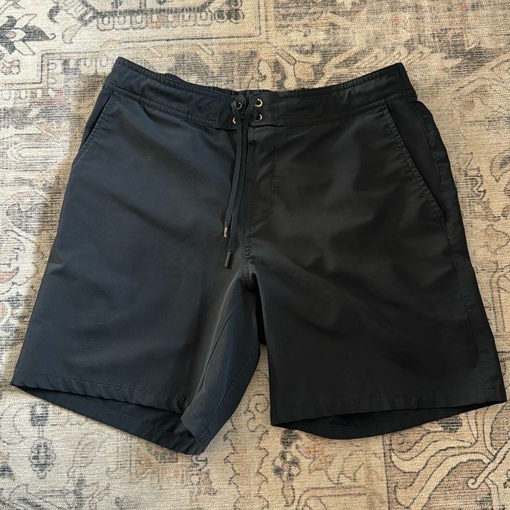 Ten Thousand Foundation Short L